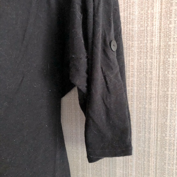 B.U.M. Black Tee with adjustable sleeves - Picture 3 of 8